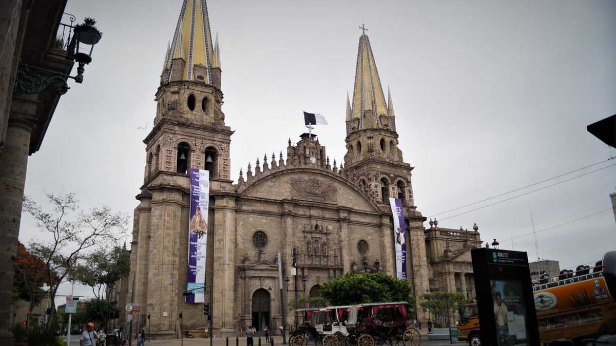 https://php.centraldemedios.cloud/imagenes/Guadalajara%20invita%20a%20recorrer%20sus%20calles%20con%20m%C3%A1s%20de%2060%20paseos%20gratis.jpeg