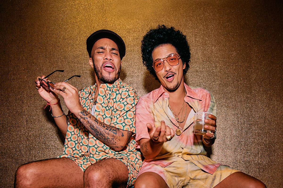 noticia-bruno-mars-y-anderson-paak-presentan-silk-sonic-marzo-2021-umomag.jpg