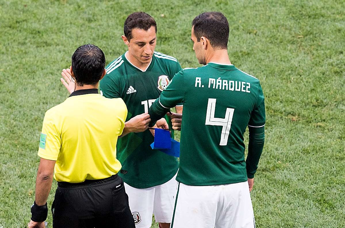 rafa-marquez-andres-guardado.jpg